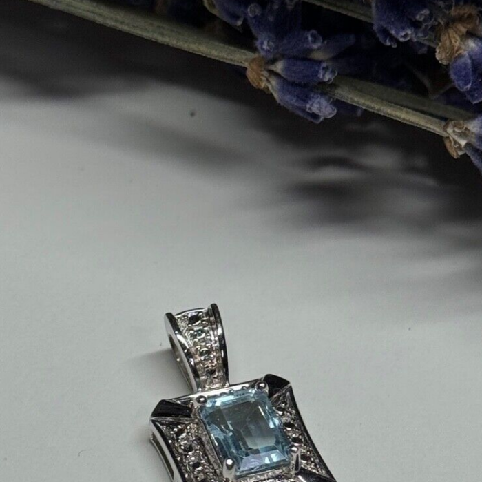 925 Sterling Silver Topaz Pendant