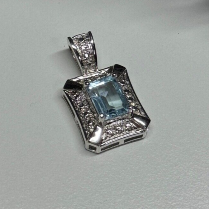 925 Sterling Silver Topaz Pendant