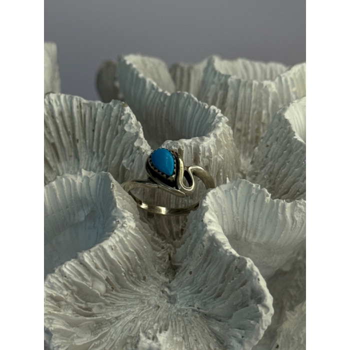 925 Sterling Silver Turquoise Ring Size 4
