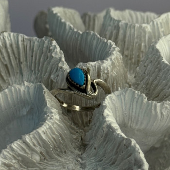 925 Sterling Silver Turquoise Ring Size 4