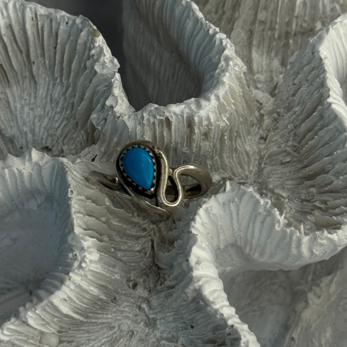 925 Sterling Silver Turquoise Ring Size 4