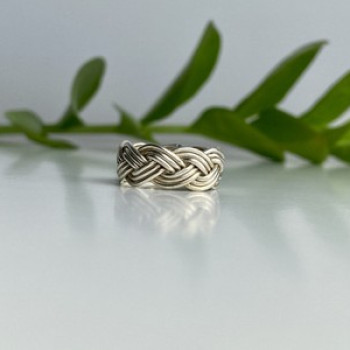 Vintage 925 Sterling Silver Ring Size 6.5