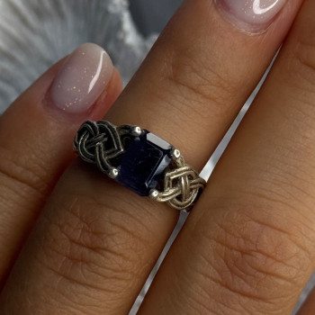 Vintage 925 Sterling Silver Purple Tourmaline Ring Size 5