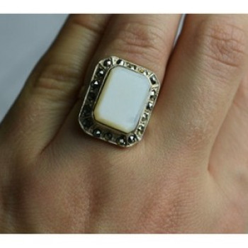 925 Sterling Silver Mother Of Pearl & Marcasites Ring Size 6.5