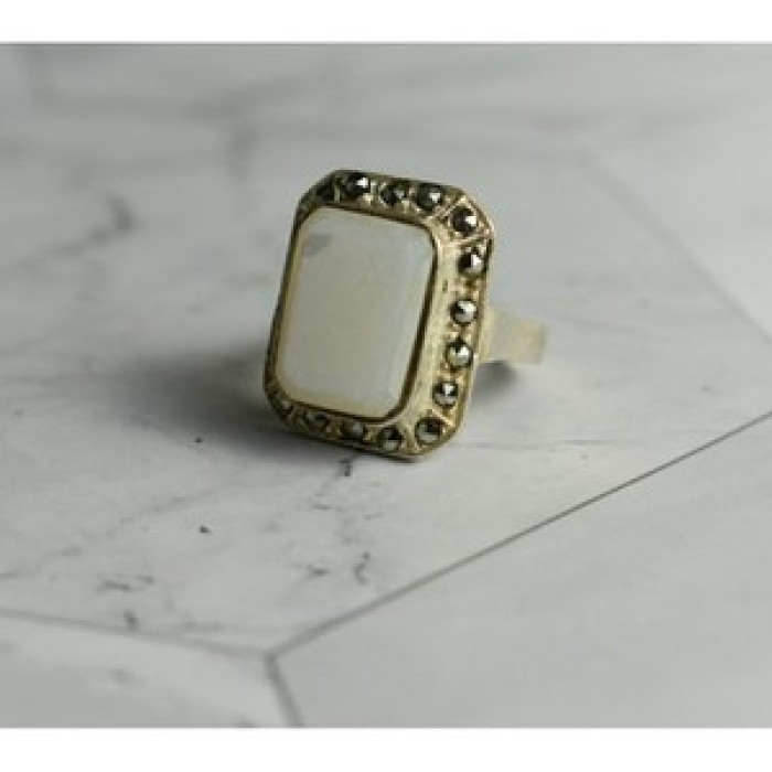 925 Sterling Silver Mother Of Pearl & Marcasites Ring Size 6.5