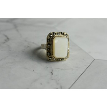 925 Sterling Silver Mother Of Pearl & Marcasites Ring Size 6.5