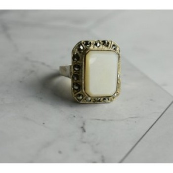 925 Sterling Silver Mother Of Pearl & Marcasites Ring Size 6.5
