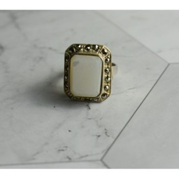 925 Sterling Silver Mother Of Pearl & Marcasites Ring Size 6.5