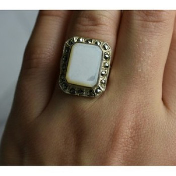 925 Sterling Silver Mother Of Pearl & Marcasites Ring Size 6.5