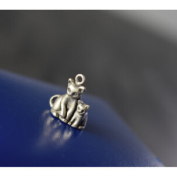 925 Sterling Silver Cats Pendant