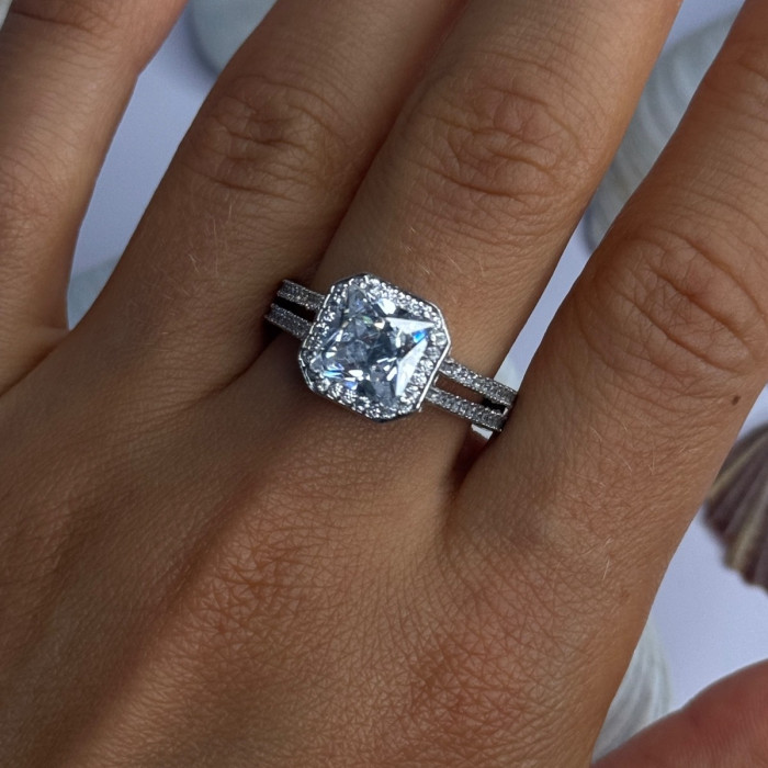 Shiny 925 Sterling Silver Cz Ring Size 10