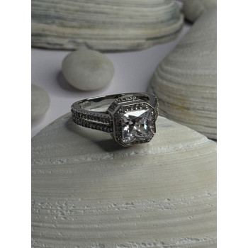 Shiny 925 Sterling Silver Cz Ring Size 10