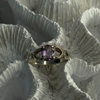 925 Sterling Silver Amethyst Ring Size 9.5