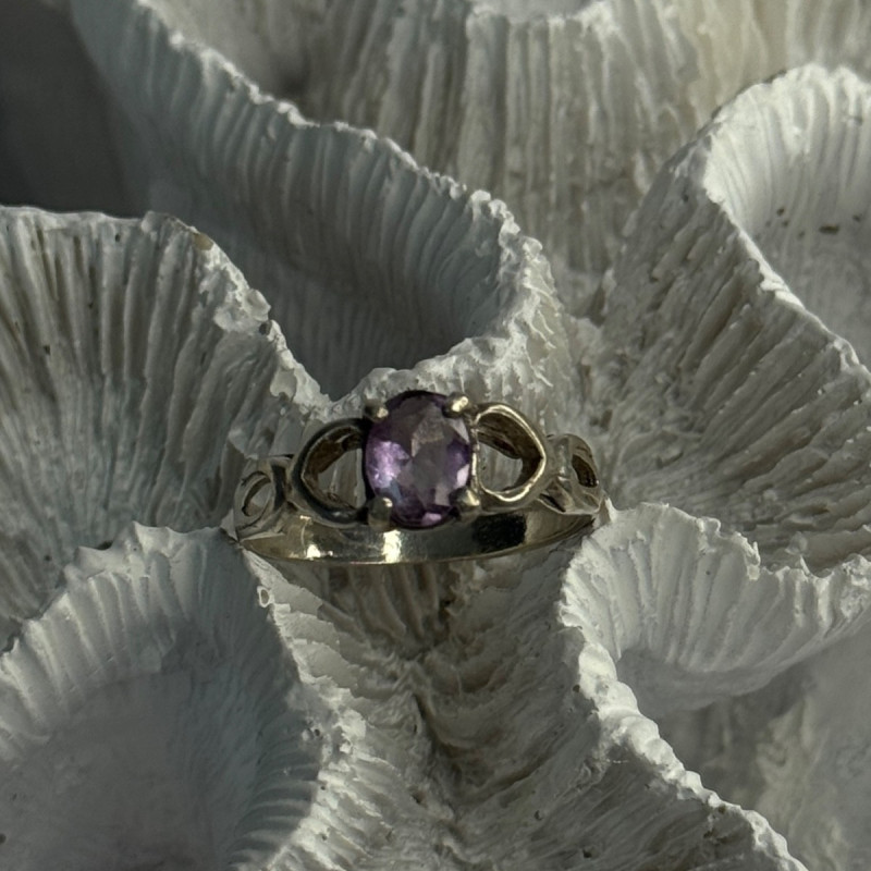 925 Sterling Silver Amethyst Ring Size 9.5