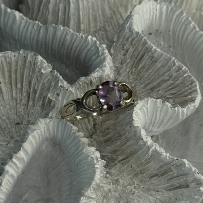 925 Sterling Silver Amethyst Ring Size 9.5
