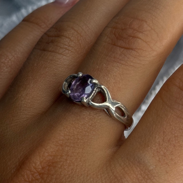 925 Sterling Silver Amethyst Ring Size 9.5