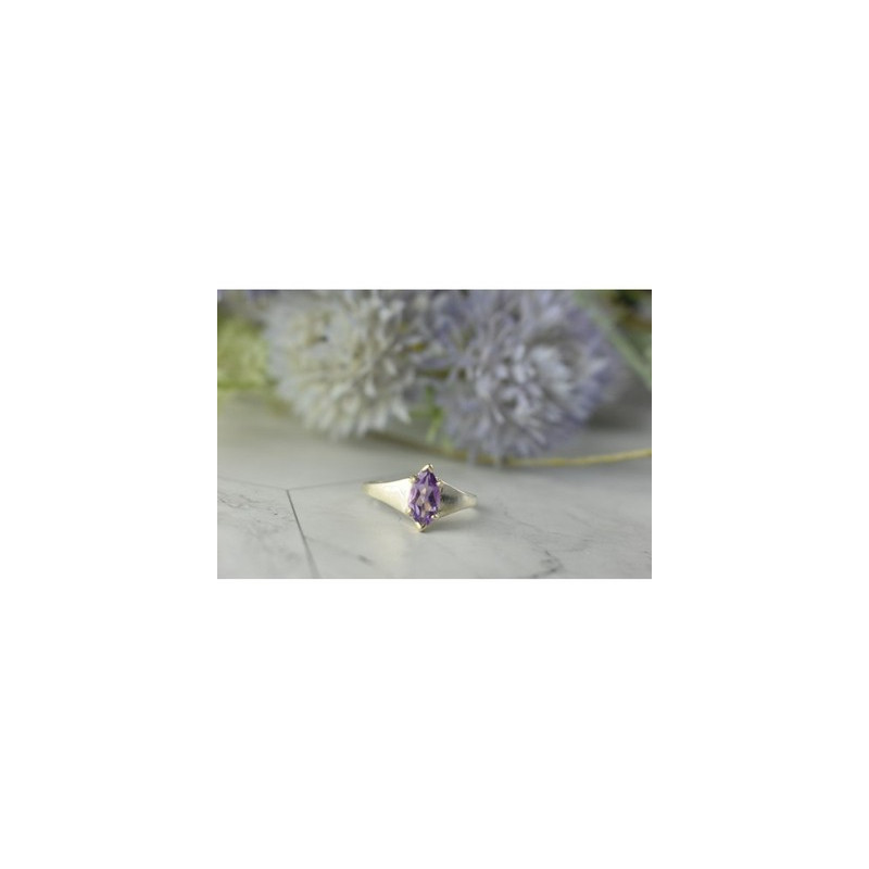 925 Sterling Silver Amethyst Ring Size 8