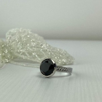 925 Sterling Silver Black Onyx Ring Size 8