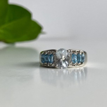 925 Sterling Silver Aquamarines Ring Size 8