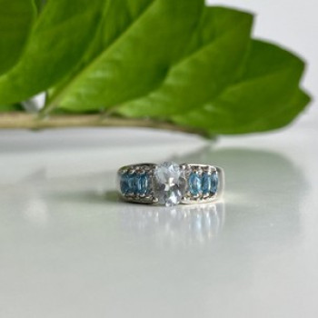 925 Sterling Silver Aquamarines Ring Size 8