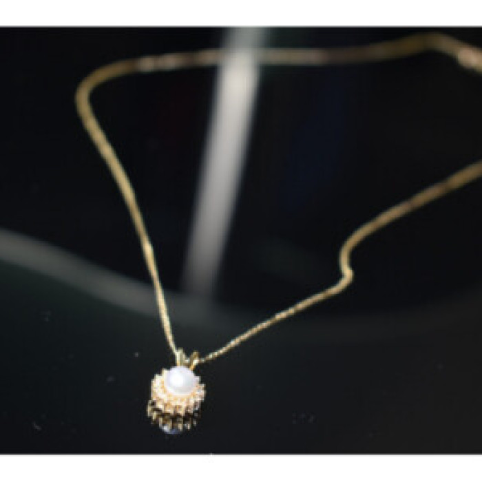 14K Yellow Gold Pearl & Diamonds Chain With Pendant
