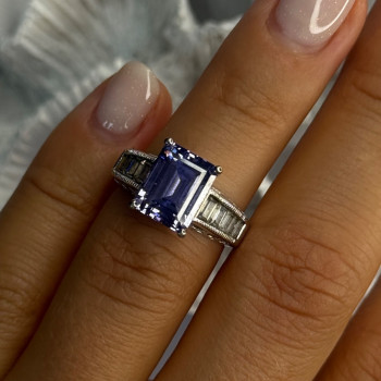 925 Sterling Silver CZ Ring Size 6