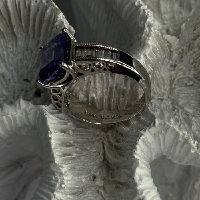 925 Sterling Silver CZ Ring Size 6