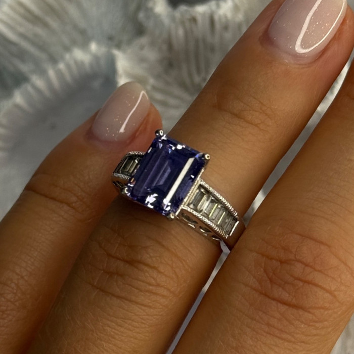 925 Sterling Silver CZ Ring Size 6