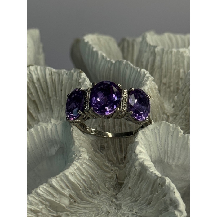 925 Sterling Silver Shiny Amethyst Ring Size 7