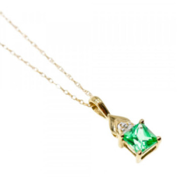 10K Yellow Gold Tsavorite & Diamonds Chain With Pendant