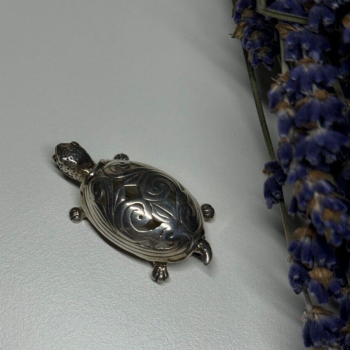 925 Sterling Silver Turtle Brooch