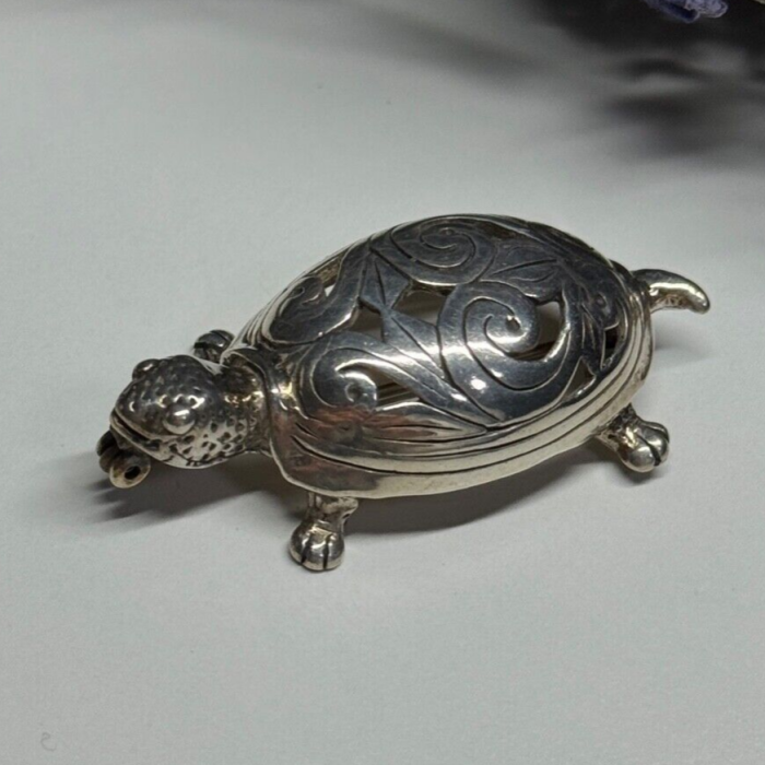 925 Sterling Silver Turtle Brooch