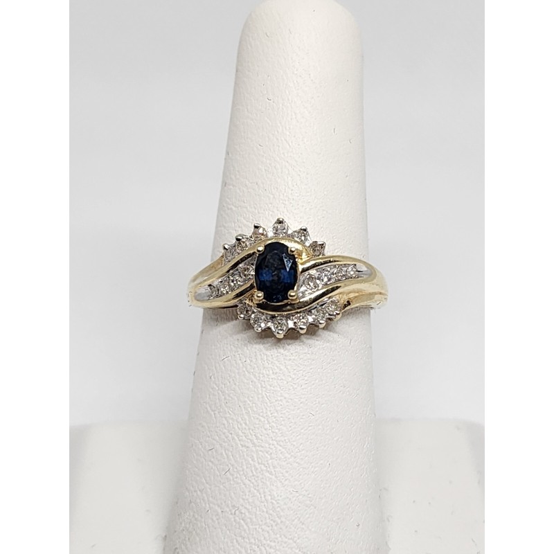 10K YELLOW GOLD  BLUE & WHITE SAPPHIRE RING SIZE 6