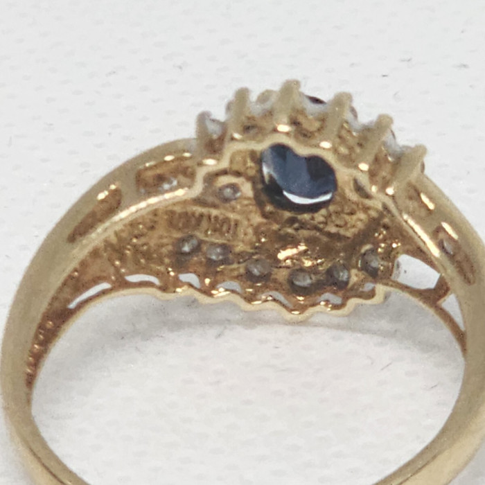 10K Yellow Gold Blue & White Sapphire Ring Size 6