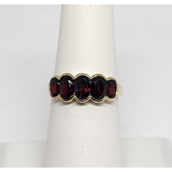 10K 417 YELLOW GOLD & GARNET RING MW SIZE 6