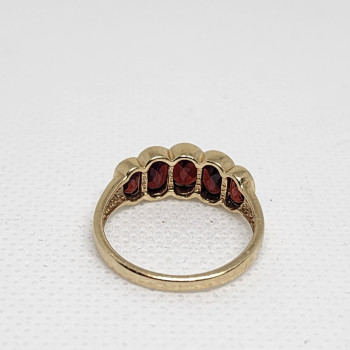 10K 417 Yellow Gold & Garnet Ring MW Size 6