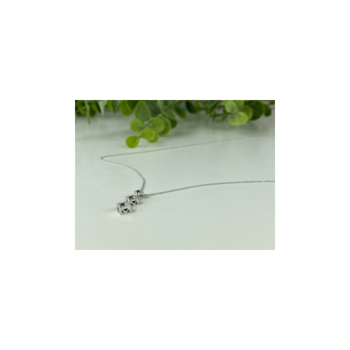 10K WHITE GOLD DIAMONDS CHAIN WITH PENDANT