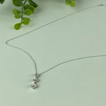 10K White Gold Diamonds Chain With Pendant