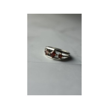 925 Sterling Silver Garnet Ring Size 6.5