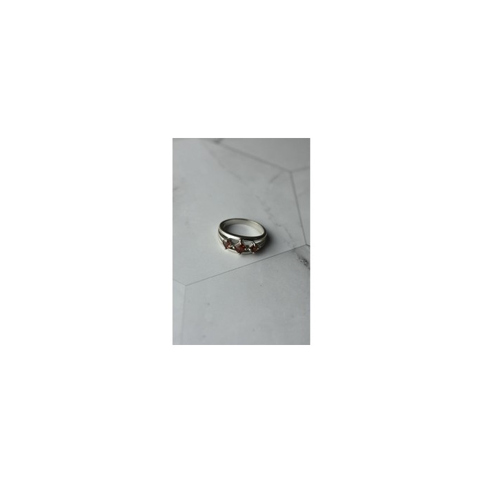 925 Sterling Silver Garnet Ring Size 6.5