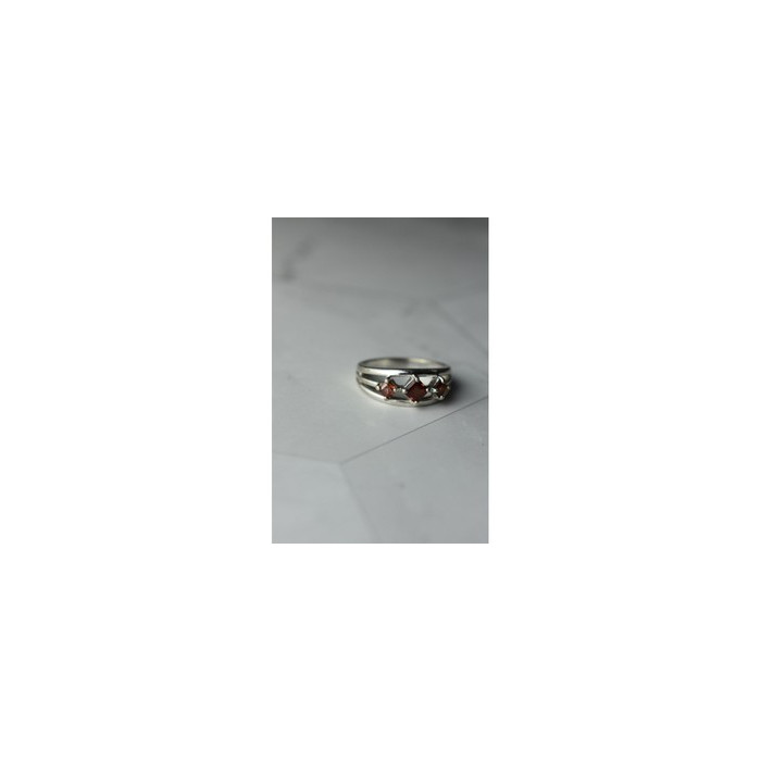 925 Sterling Silver Garnet Ring Size 6.5