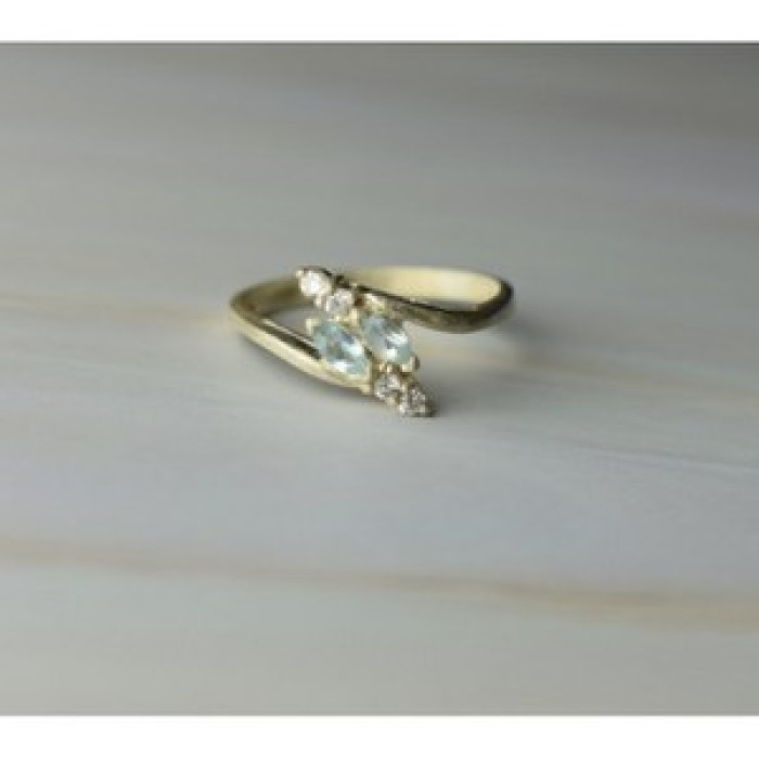 925 Sterling Silver Blue Spinel & CZ Ring Size 9