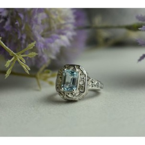 925 Sterling Silver Blue Spinel Openwork Ring Size 6