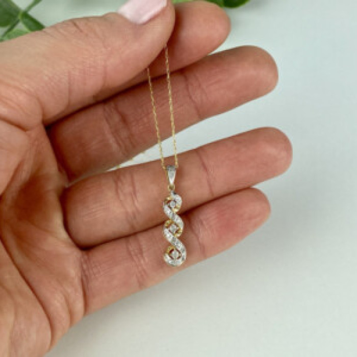 10K Yellow Gold Diamonds Chain With Pendant