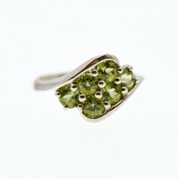 925 Sterling Silver Peridot Ring Size 9.5