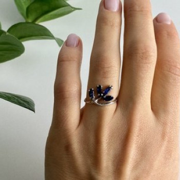 925 Sterling Silver Sapphires Ring Size 6.5
