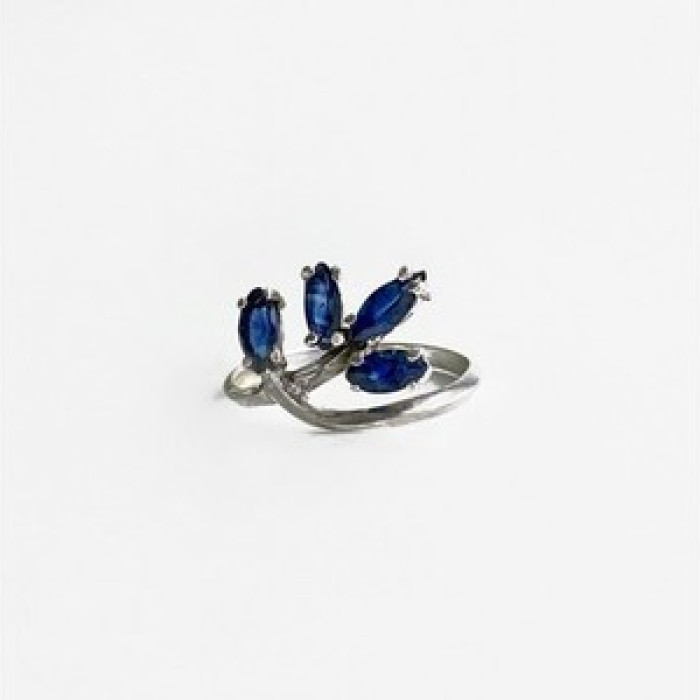 925 Sterling Silver Sapphires Ring Size 6.5