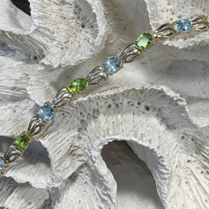 925 Sterling Silver Topaz & Peridot Bracelet Size 7.5 IN