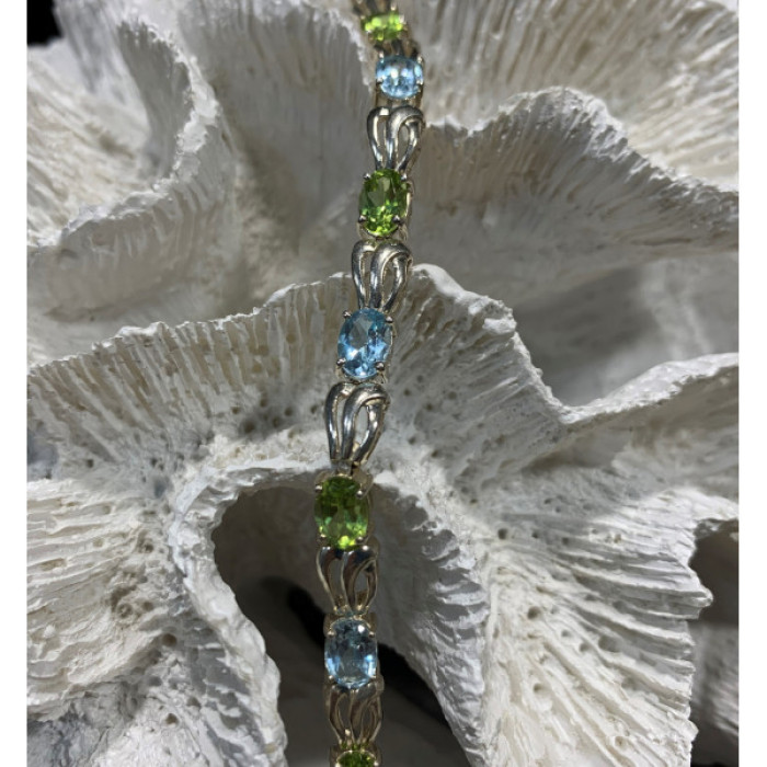 925 Sterling Silver Topaz & Peridot Bracelet Size 7.5 IN