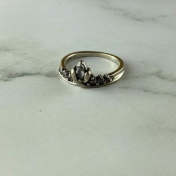 925 Sterling Silver White CZ Ring Size 5.5